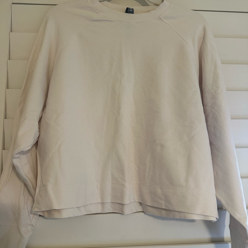 Vuori Off-White Sweatshirt